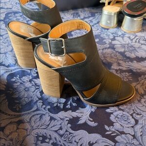 DV by Dolce Vita Black and Tan Heeled Sandals